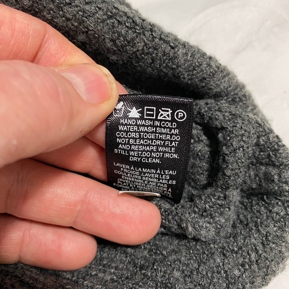 Camber & Grace Women's Light Knit Long Sleeve Gray Turtleneck Sweater Size Small - Picture 6 of 10